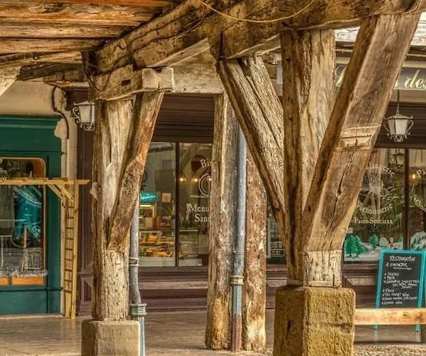 Labyrinth Mirepoix (Ariege)